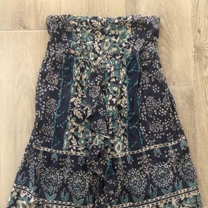 Blue strapless light dress